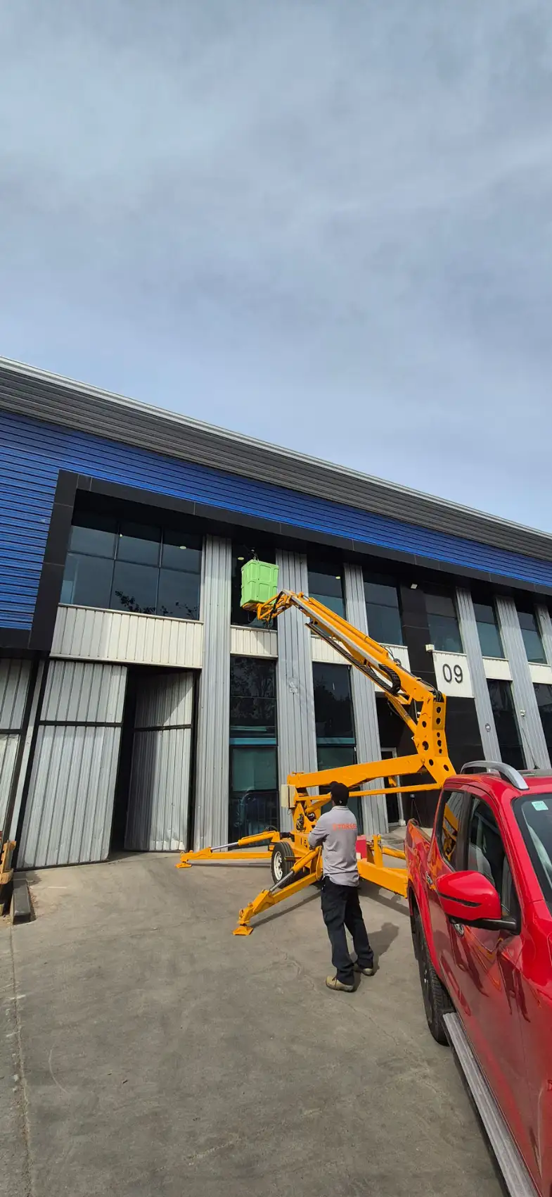Farmacéutica B&B - Instalación de Láminas Silver Plata en Quilicura, Región Metropolitana